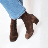 Susana – Botas elegantes de cano curto com salto.