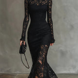 Leonor | Vestido maxi preto de renda.