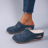 Marta | Pantufas ortopédicas que oferecem conforto diário e um estilo atemporal.