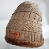 Gorro masculino de inverno em couro com etiqueta, tricotado, largo, grosso, com forro de lã.