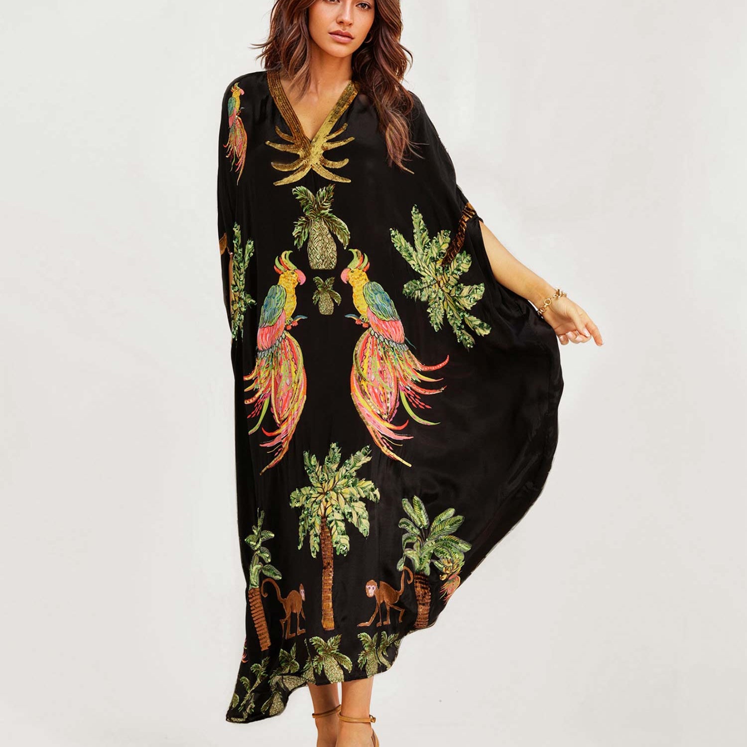 Alessandra | Vestido Longo Estampado de Arara Preto e Rosa - Ines Braga