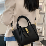 Alicia - Mala em pele - Ines Braga