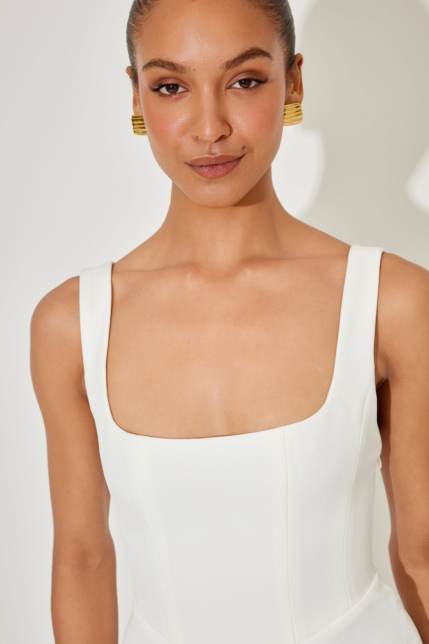 Amélia™ | Vestido Midi Intemporal e Fluido - Ines Braga