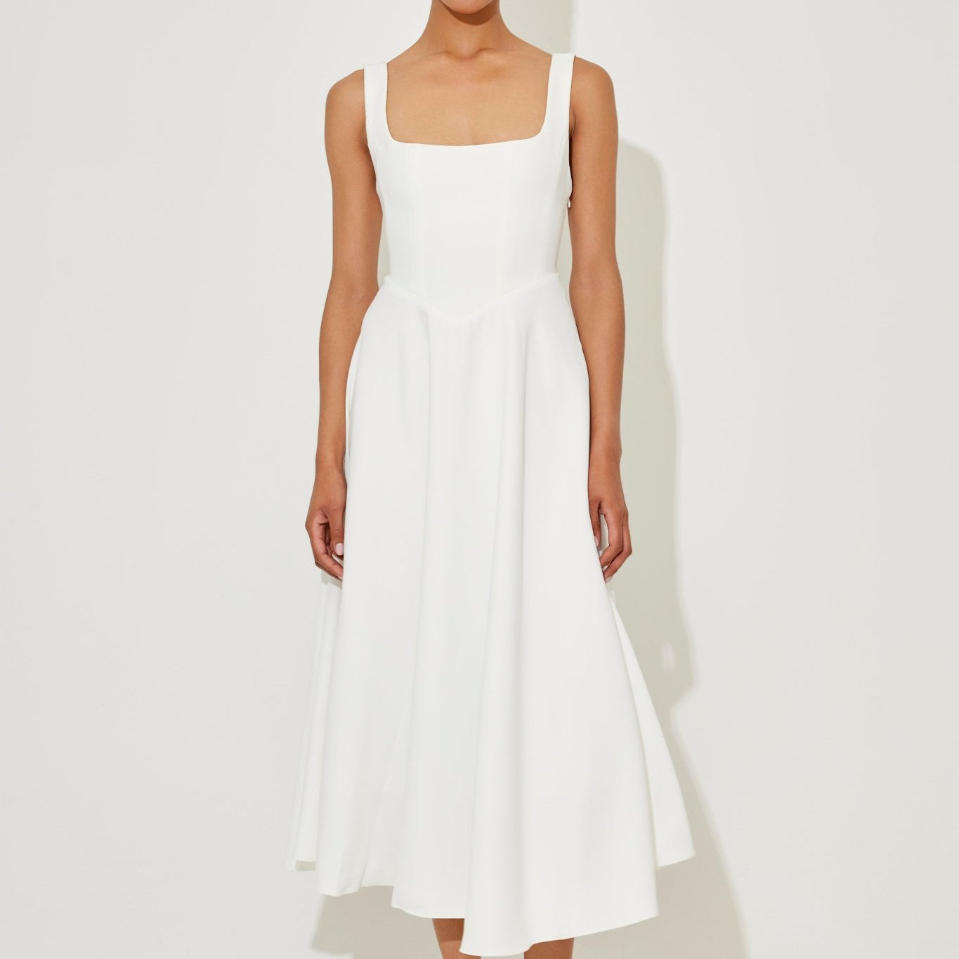 Amélia™ | Vestido Midi Intemporal e Fluido - Ines Braga