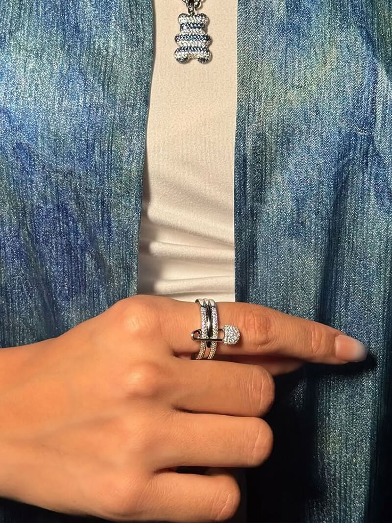 Anel de Mónica - Ines Braga