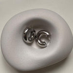 Argolas grossas - Ines Braga