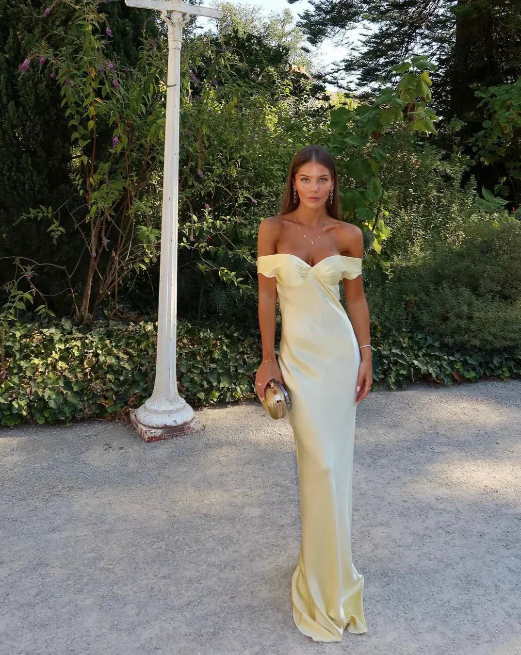 Bárbara | Vestido Maxi em Cetim sem costas - Ines Braga