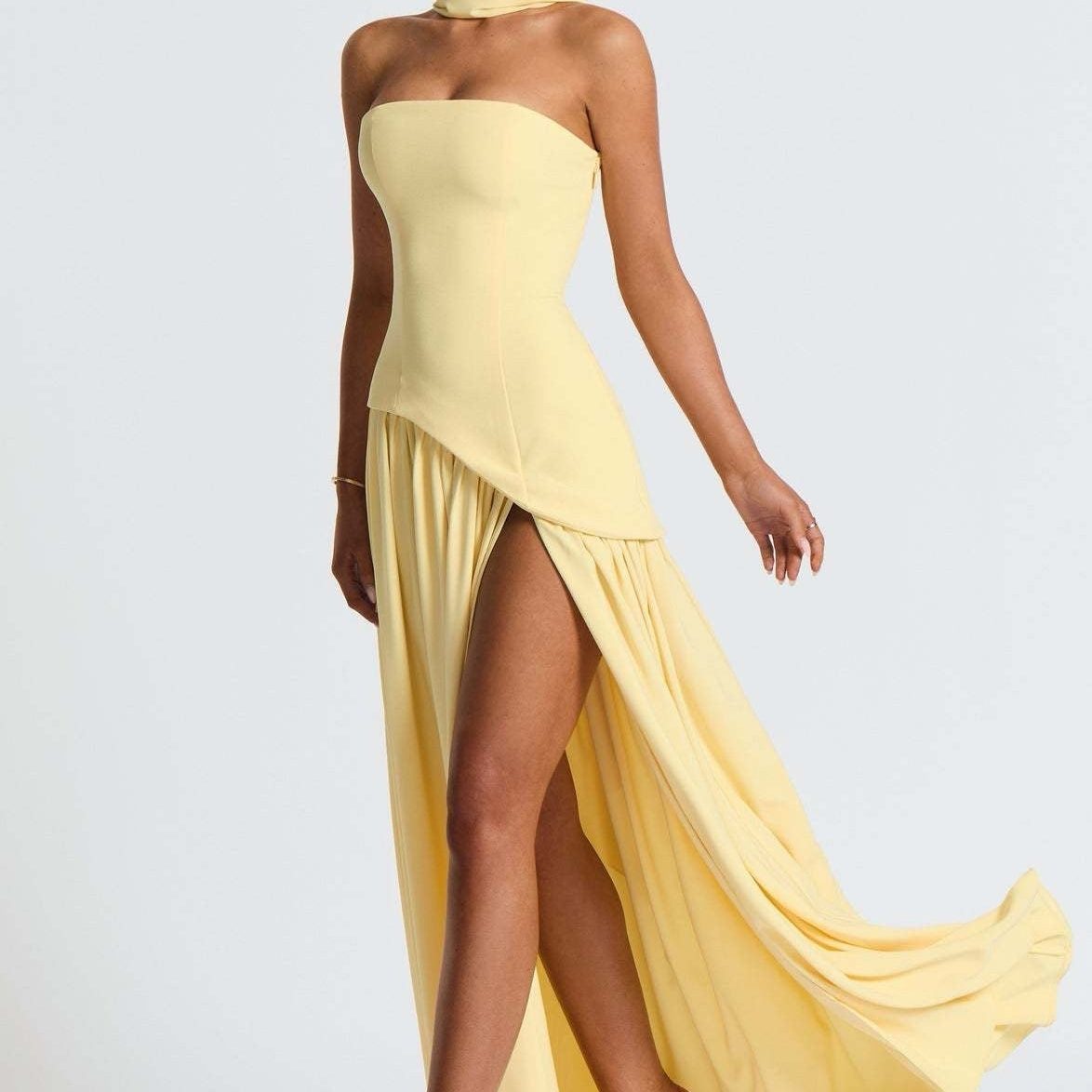 Beatriz™ | Vestido Longo com Corte Sofisticado - Ines Braga