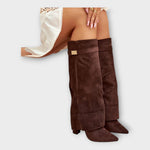 Botas Altas com Design Elegante - Ines Braga