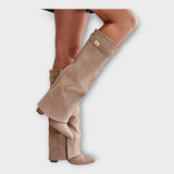 Botas Altas com Design Elegante - Ines Braga