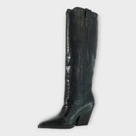 Botas com Design Croco e Salto Elegante - Ines Braga