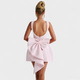 Carrie - Mini vestido com fita de pérolas - Ines Braga