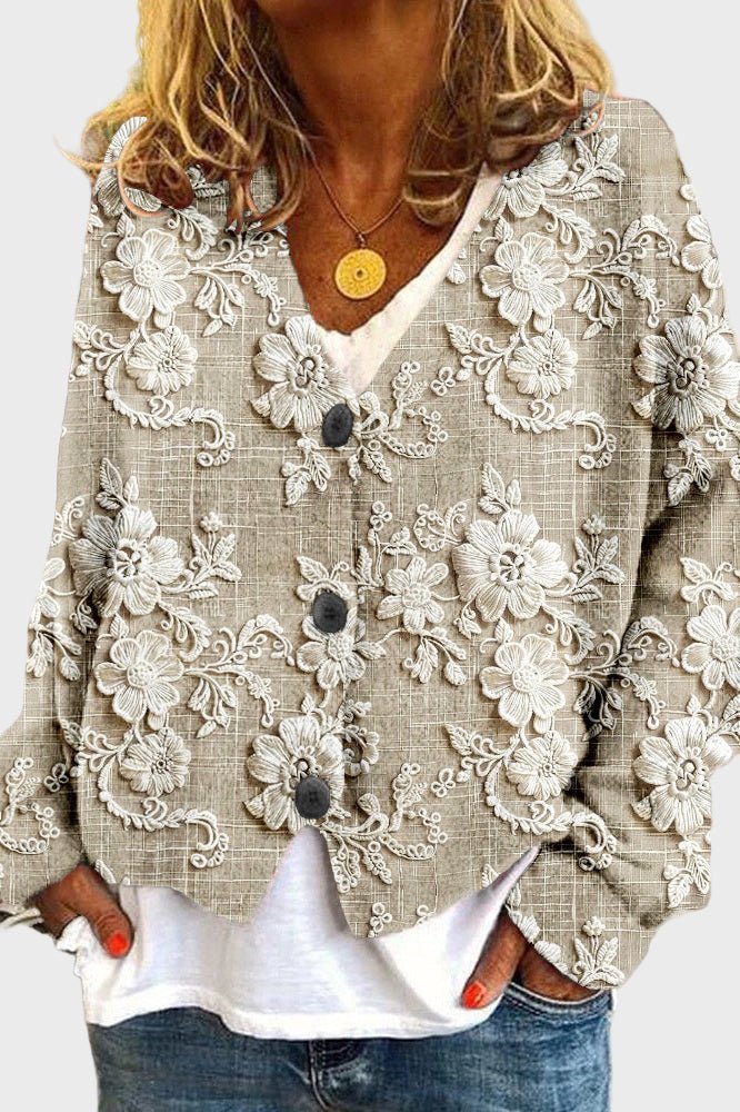 Casaco com Fio de Pétalas - Ines Braga