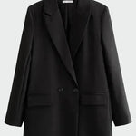 Casaco Oversized com Linha Moderna - Ines Braga