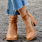 Casilda | Sandálias lisas com tira no tornozelo e sola grossa - Ines Braga