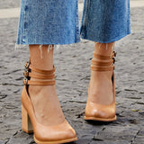 Casilda | Sandálias lisas com tira no tornozelo e sola grossa - Ines Braga