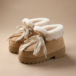 Caty | Botas com plataforma em camurça sintética com toque fofo e quente - Ines Braga