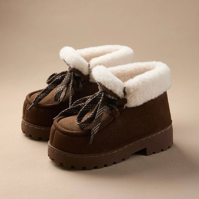 Caty | Botas com plataforma em camurça sintética com toque fofo e quente - Ines Braga