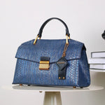 Celeste | Mala Tote Estampa Cobra Relevo Couro Vegano - Ines Braga