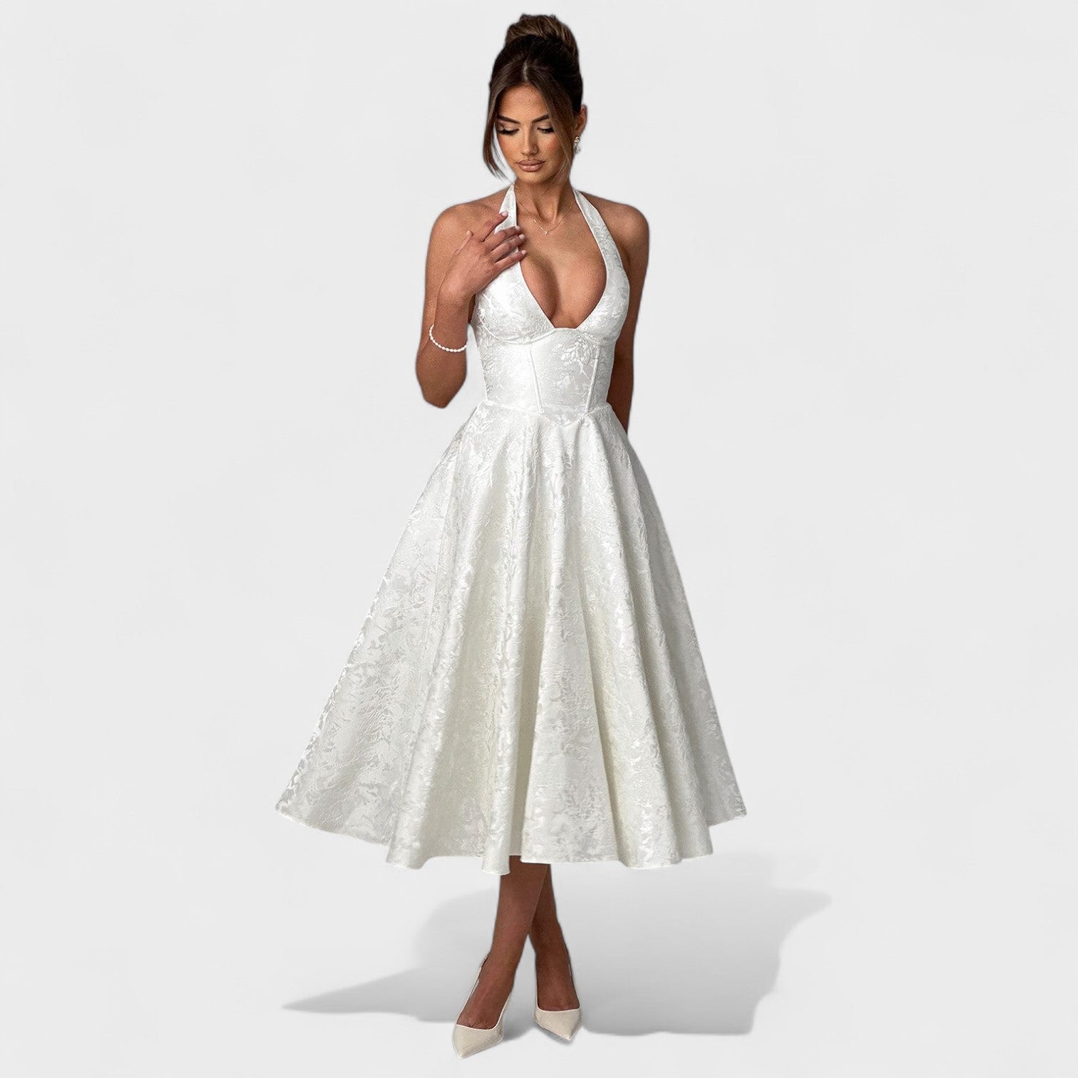 Effie - Vestido midi texturado com decote V - Ines Braga