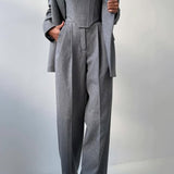 Elegance - Conjunto de três peças com blazer trespassado - Ines Braga