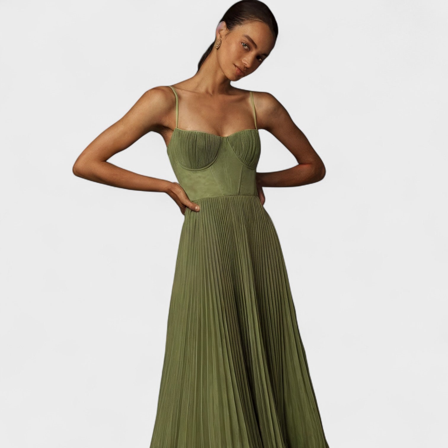 Élodie - O vestido que conquista com elegância - Ines Braga