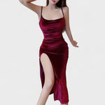 Gabriela - Vestido de veludo com fenda lateral - Ines Braga