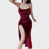 Gabriela - Vestido de veludo com fenda lateral - Ines Braga