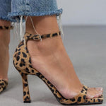Giulia™ | Sandálias de salto alto com estampado leopardo - Ines Braga