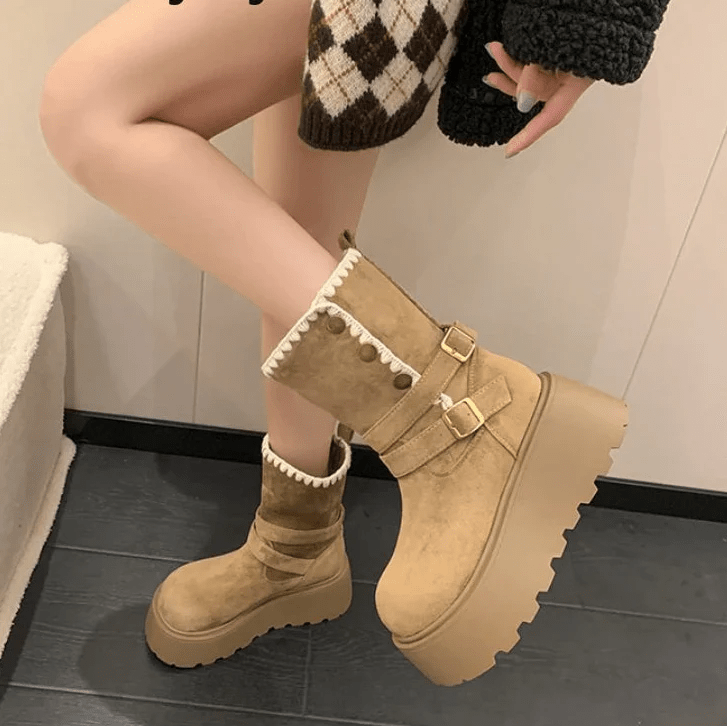 Irene | Botas com plataforma com fivela elegante e forro quente de pelúcia - Ines Braga