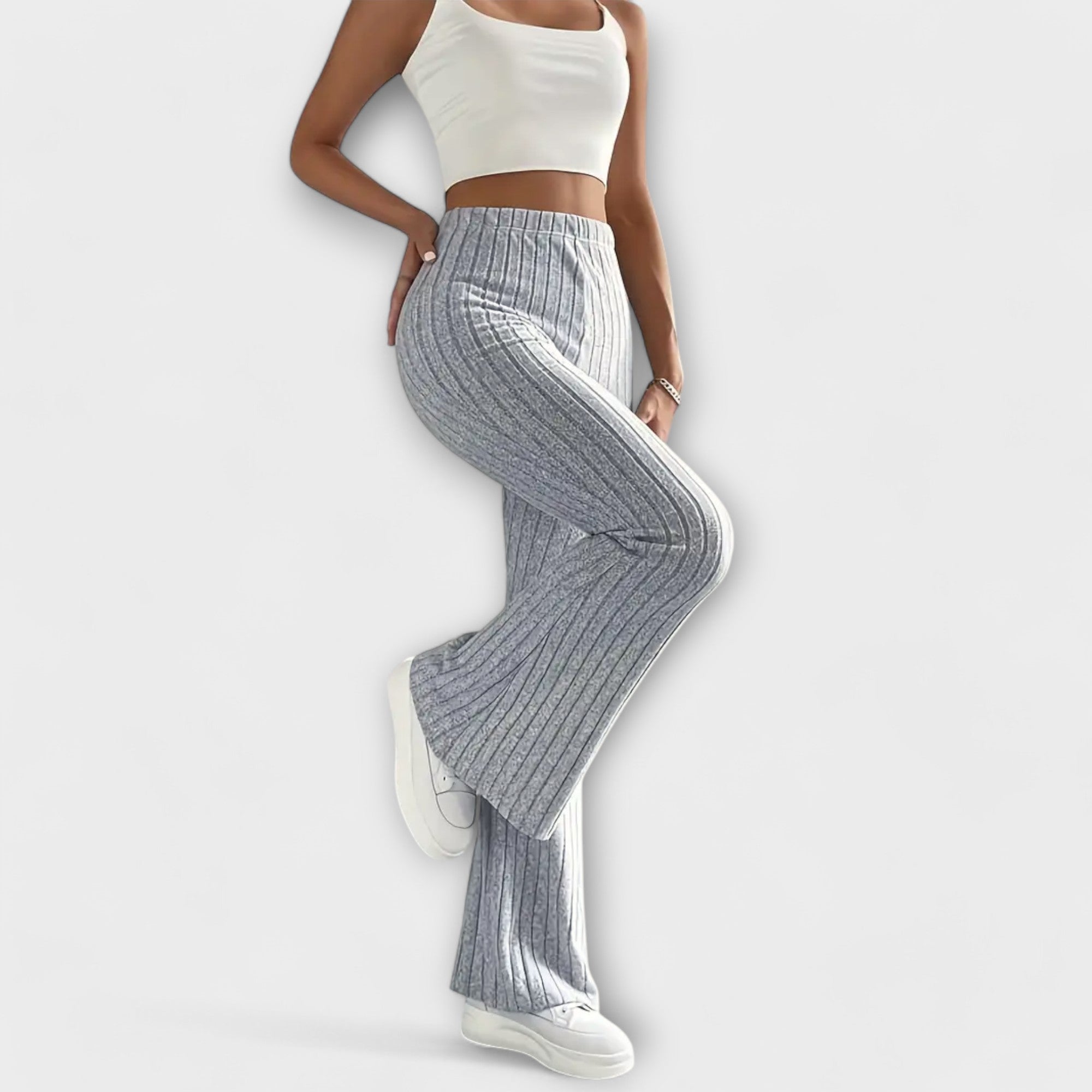 Jennifer - Calças largas com estilo - Ines Braga