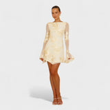 Julia - Vestido com encanto floral - Ines Braga