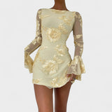 Julia - Vestido com encanto floral - Ines Braga