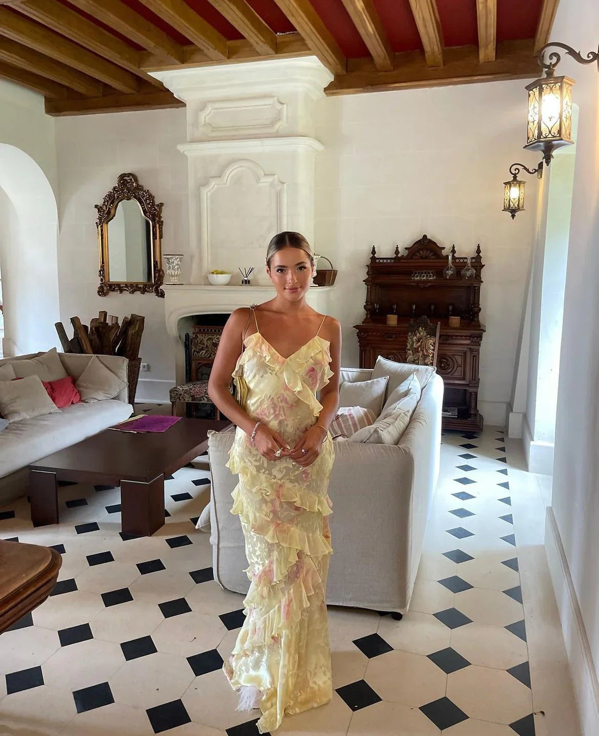 Julieta | Vestido Comprido com Volantes – Gracioso e Romântico - Ines Braga