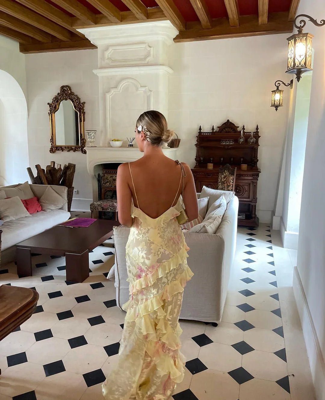 Julieta | Vestido Comprido com Volantes – Gracioso e Romântico - Ines Braga