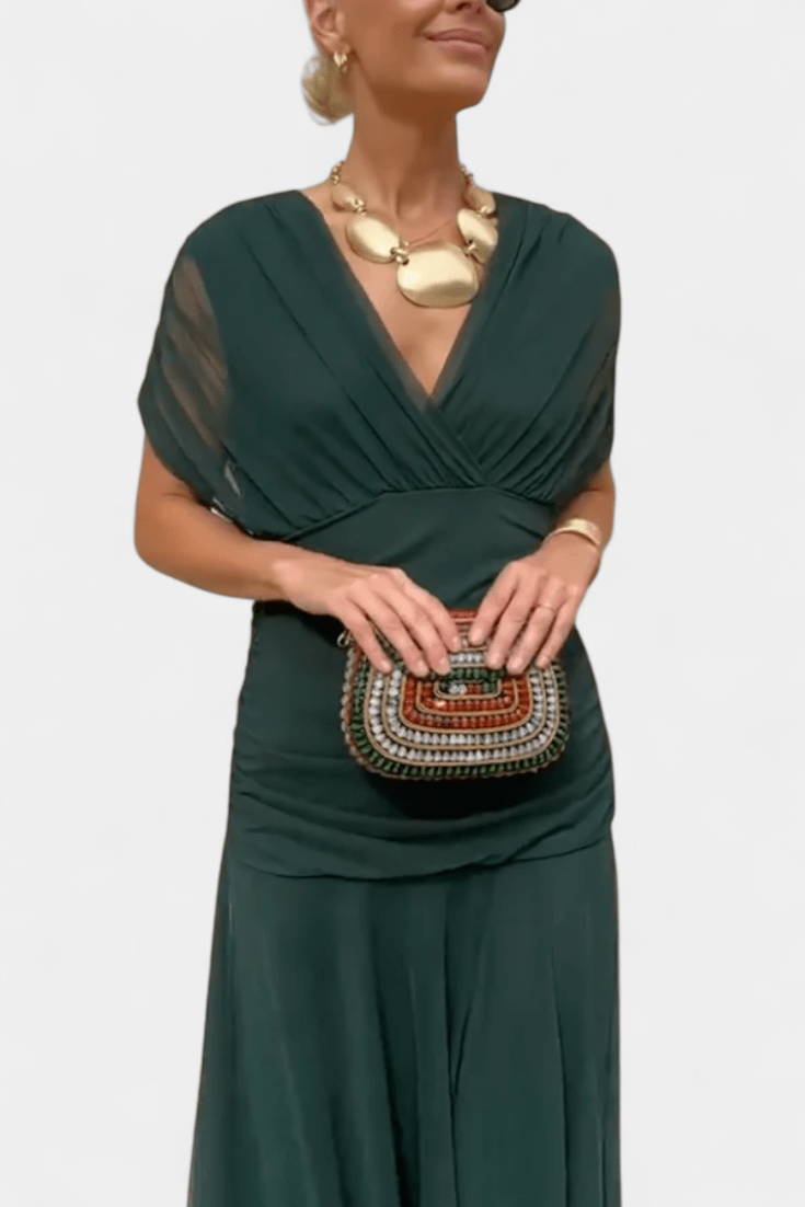 Luana® | Vestido elegante com decote em V - Ines Braga