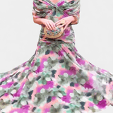 Luana® | Vestido elegante com decote em V - Ines Braga