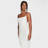 Luna - O vestido que celebra as suas curvas - Ines Braga