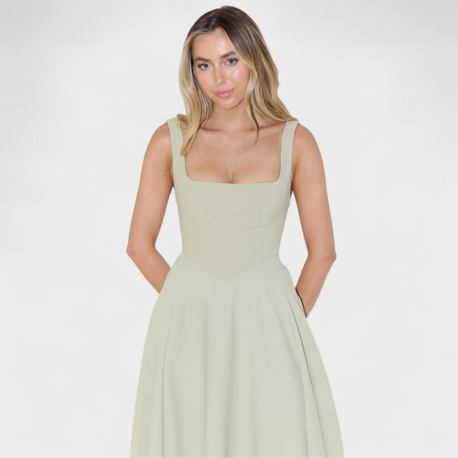 Maribel - Vestido Midi com decote quadrado - Ines Braga