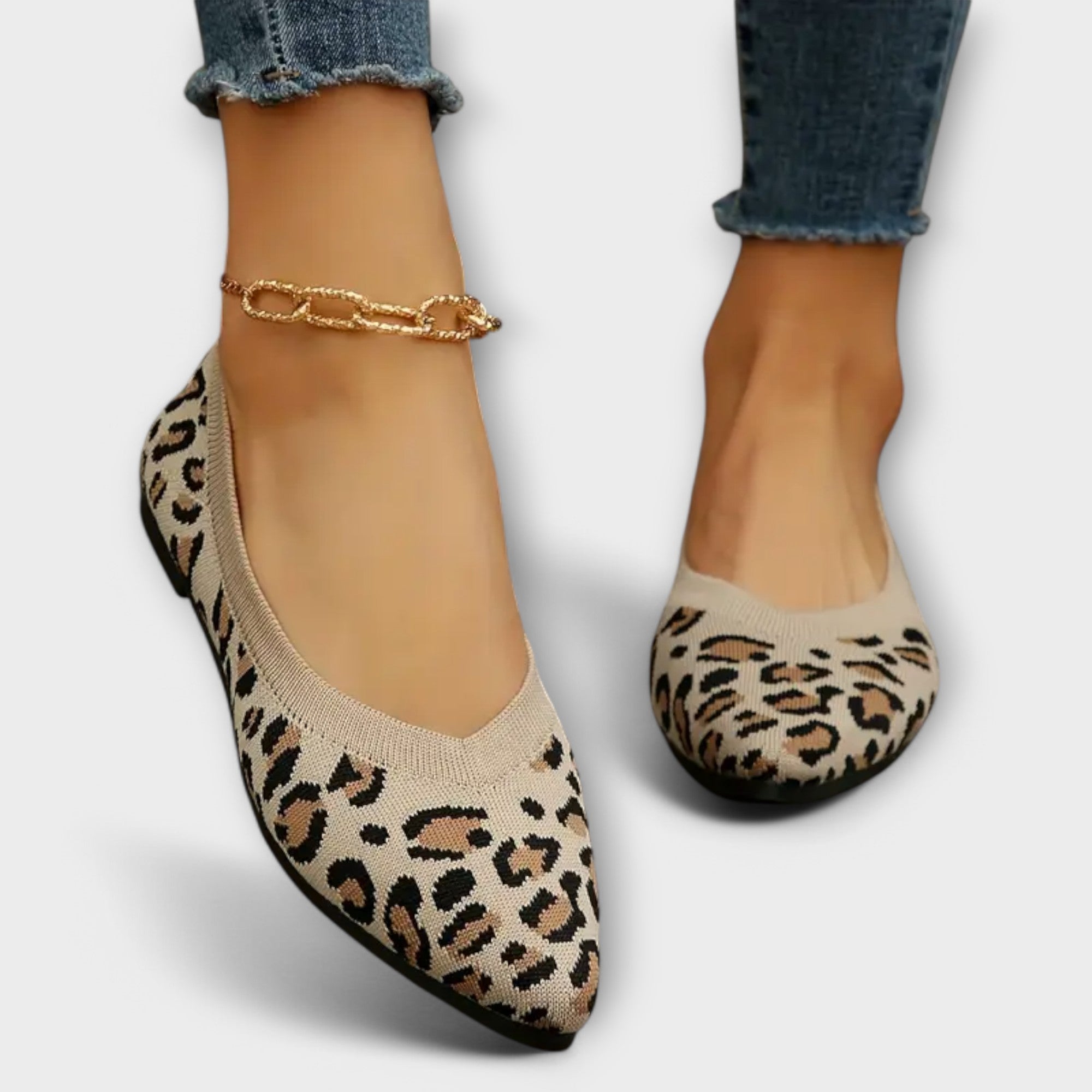 Paula - Sabrinas de renda com estampado de leopardo - Ines Braga
