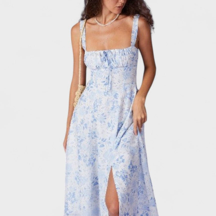 Renata | O Vestido Midi Azul com Estampa Floral, Decote Quadrado e Franzido" - Ines Braga