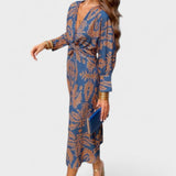 Sabrina | O vestido midi que combina sofisticação e charme - Ines Braga