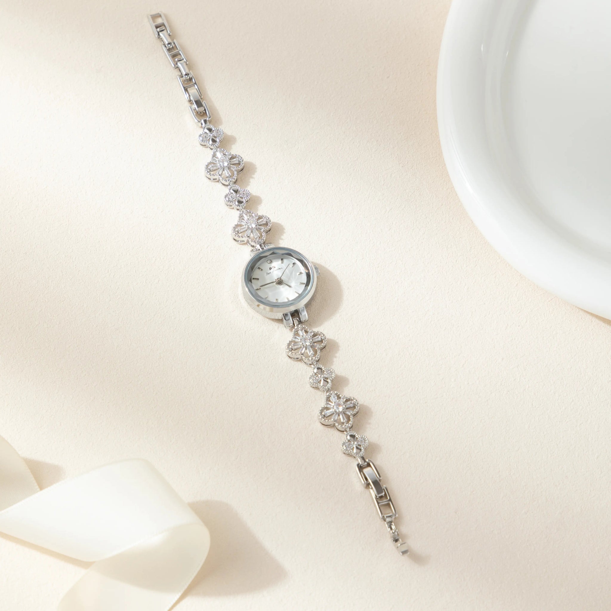 Sara® | Relógio - Ines Braga