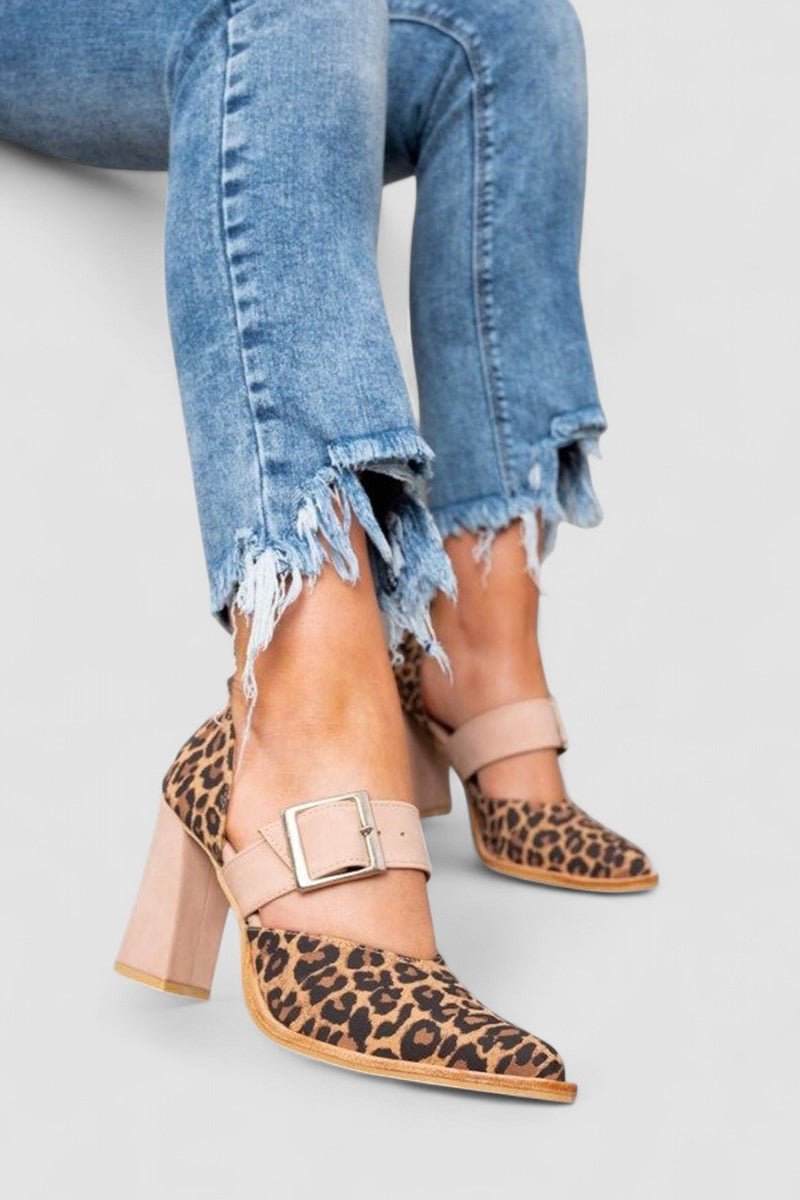 Selveta | Sandálias em camurça com padrão de leopardo e salto estável - Ines Braga