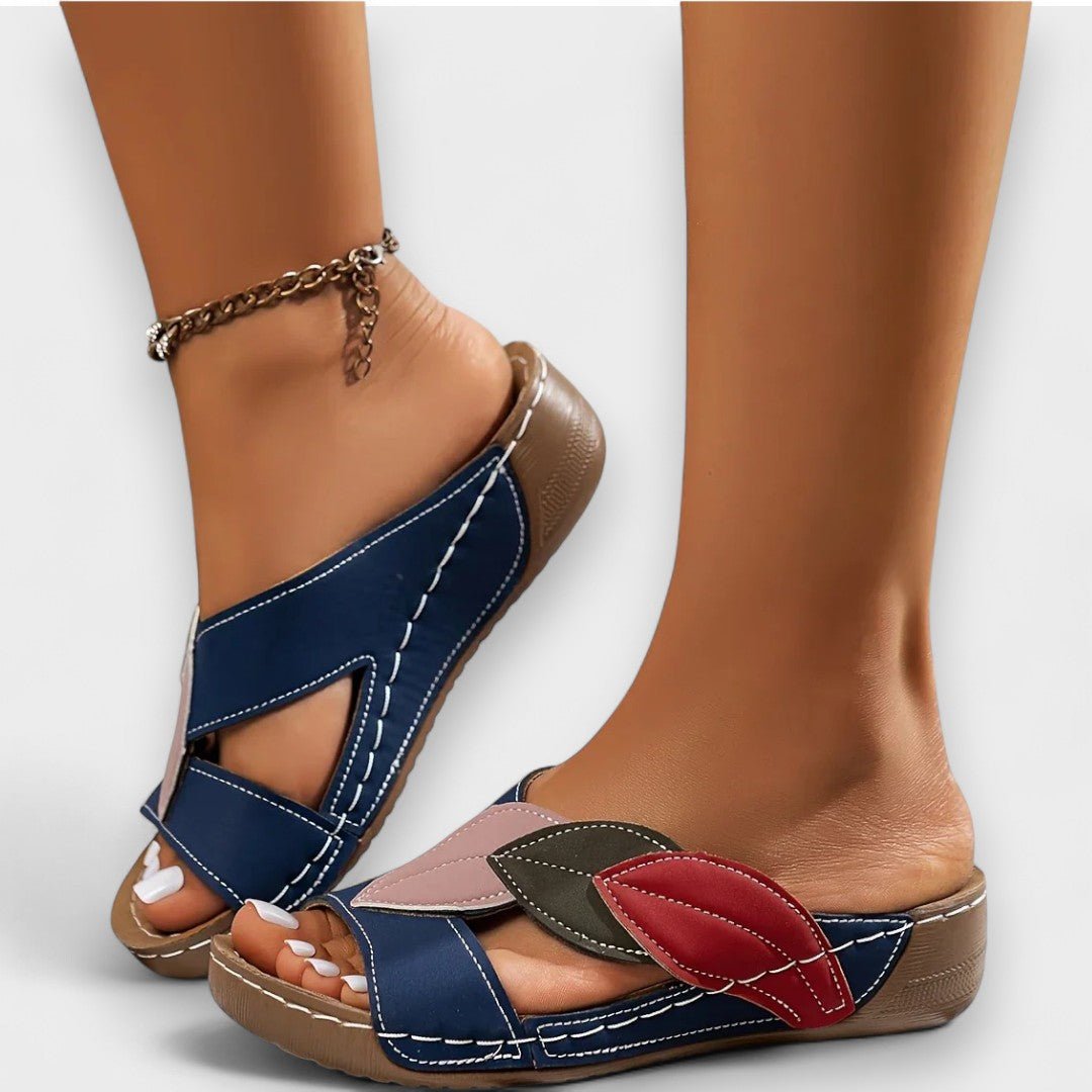 Serena™ | Sandálias Slip - On - Ines Braga