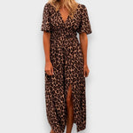 STELLA™ – O Maxi Vestido de Onça que Transforma Seu Visual - Ines Braga