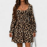 Vestido com estampado de leopardo encantador - Ines Braga