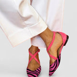 Zarella | Sandálias rasas com padrão zebra e tiras cruzadas no tornozelo - Ines Braga