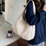 Zoe | Bolsa Diária Essencial Espaçosa e Leve para Notebook - Ines Braga